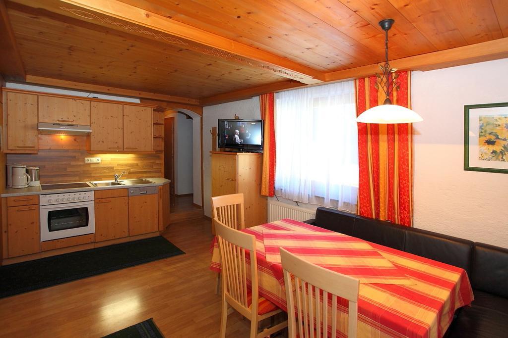 Appartements Wirnsperger غروسارل الغرفة الصورة